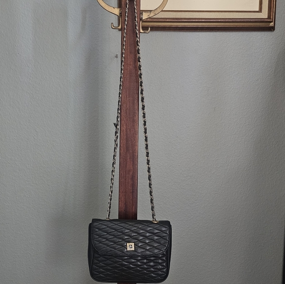 Pierre Balmain Handbags - Vintage Pierre Balmaim Black Quilted Leather Chain Bag